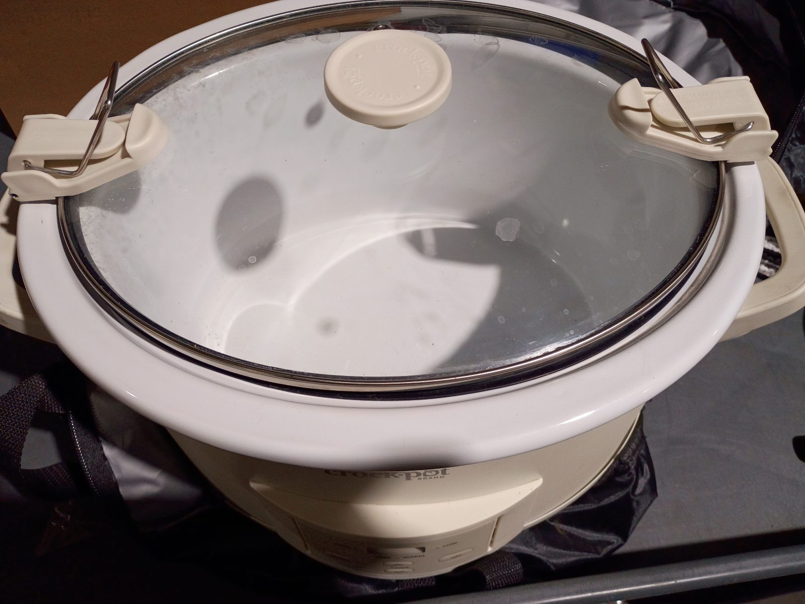 Crock-Pot Design Series 7-Quart Programmable Slow Cooker with Thermal Bag