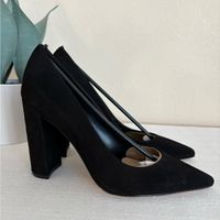 MARC FISHER LTD Pointed Toe Block Heels Pumps Black Suede 7 1/2 M EXCELLENT COND