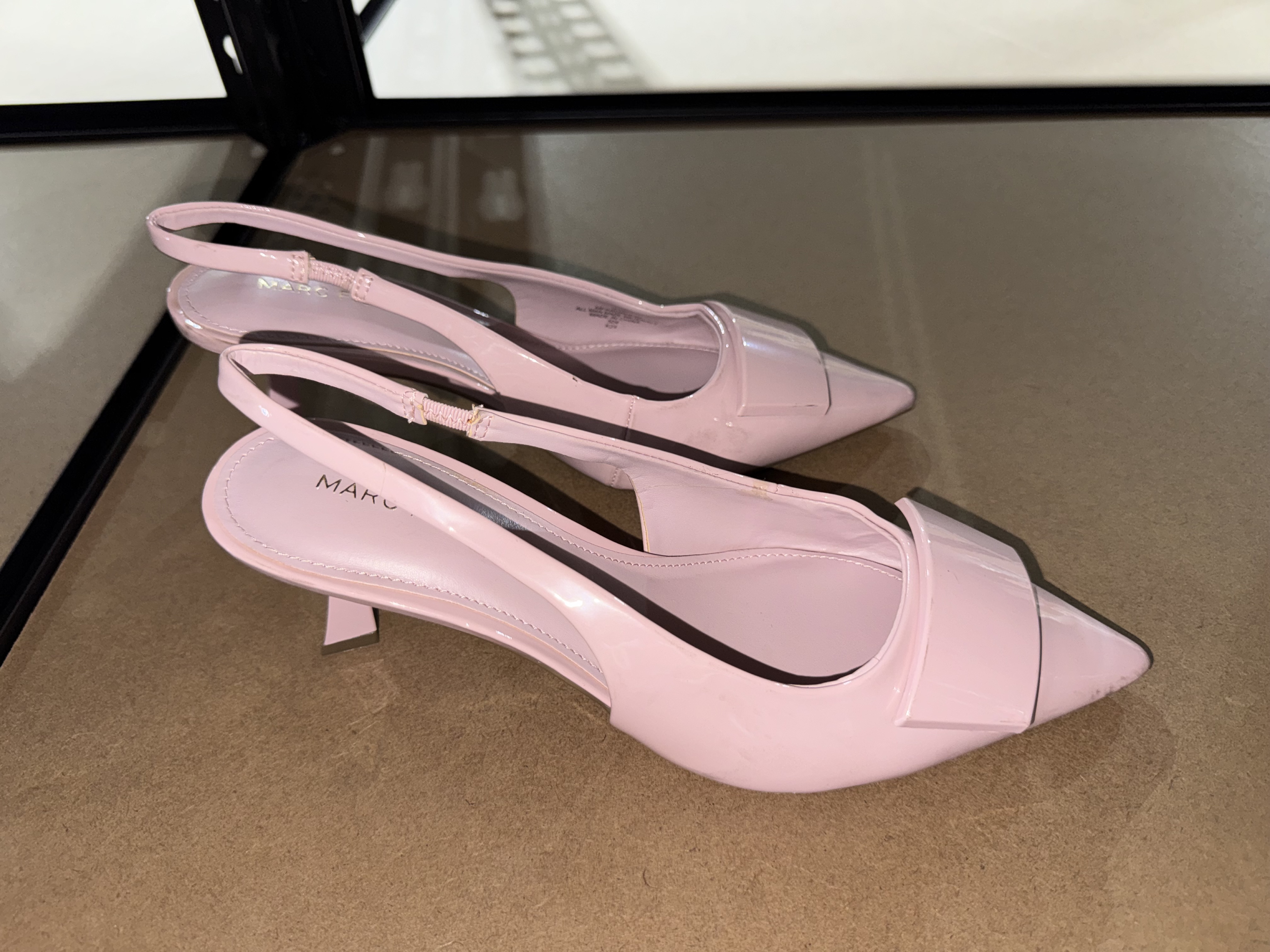 Marc Fisher LTD Arordes Slingback Pumps in Light Pink Patent. Size 6