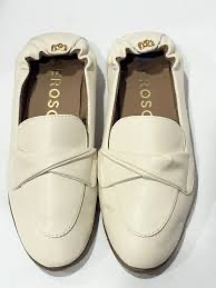 Aerosoles Cream Knot-Detail Women’s Loafers size 9