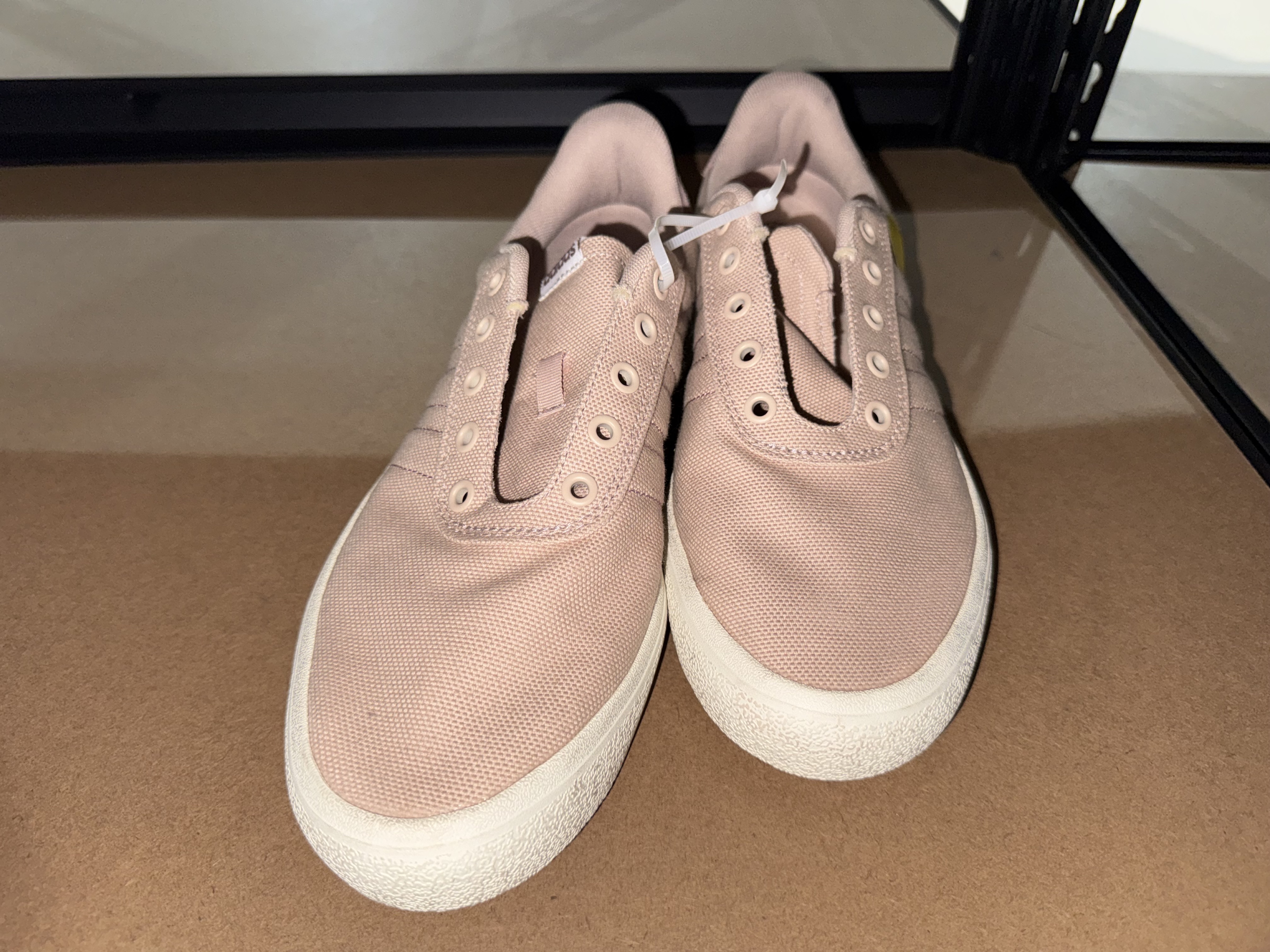 Adidas Vulcraid3R Lace up Sneakers NO LACES SIZE 10