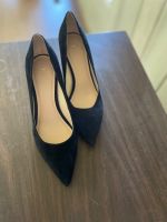 MARC FISHER LTD Pointed Toe Block Heels Pumps Black Suede 7 1/2 M EXCELLENT COND