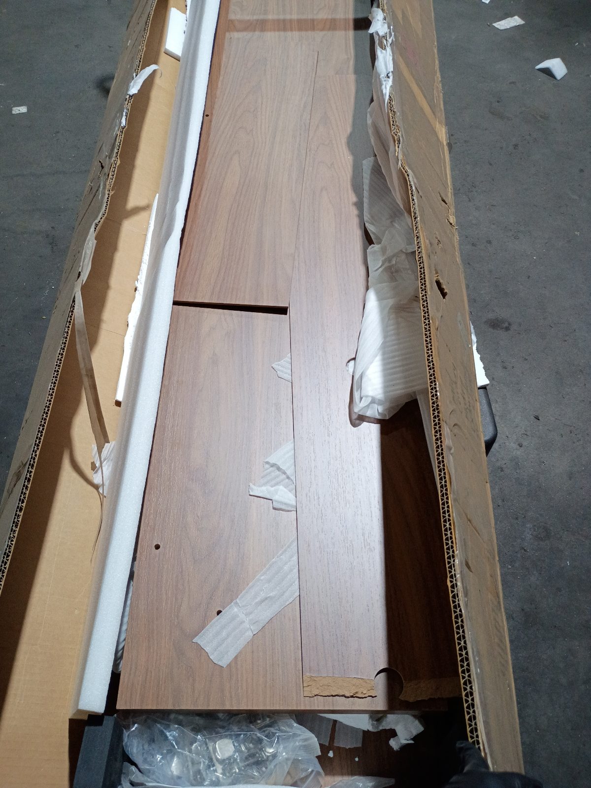 Mid Century Modern Extendable TV Stand，Walunt